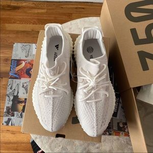 Yeezy 350 V2 “Bone”